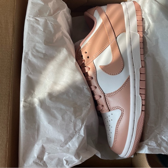 Nike Shoes - Dunk Rose Whisper